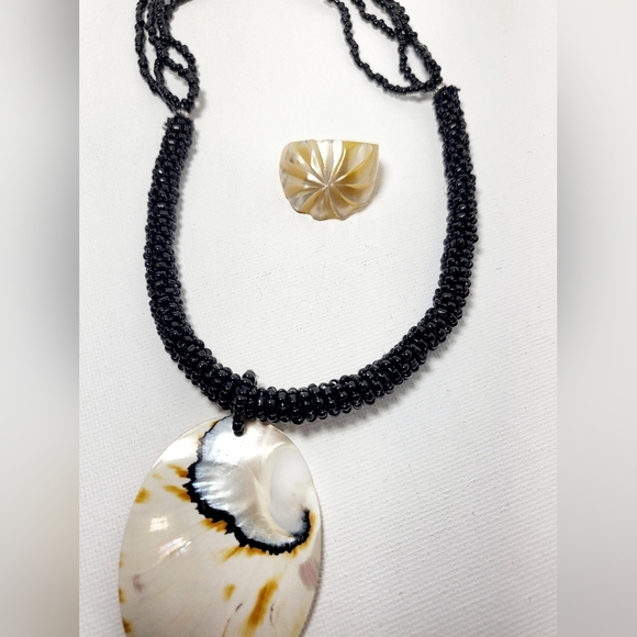 Abalone Necklace and Ring - Set - Picture 3 of 11